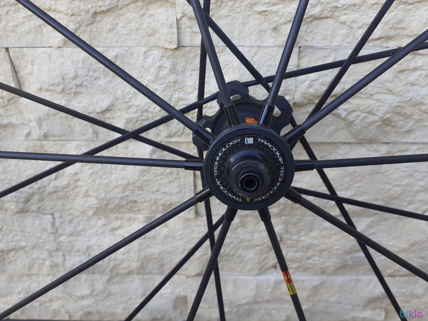 15. Roti cursiera Mavic R-SYS SLR