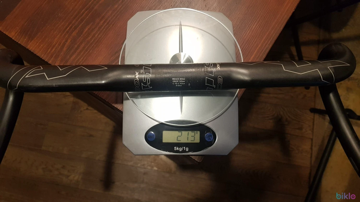 1. Ghidon Easton EC 90, carbon, 42 cm