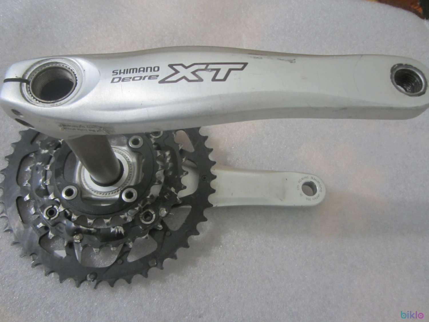 3. Pedalier shimano deore XT