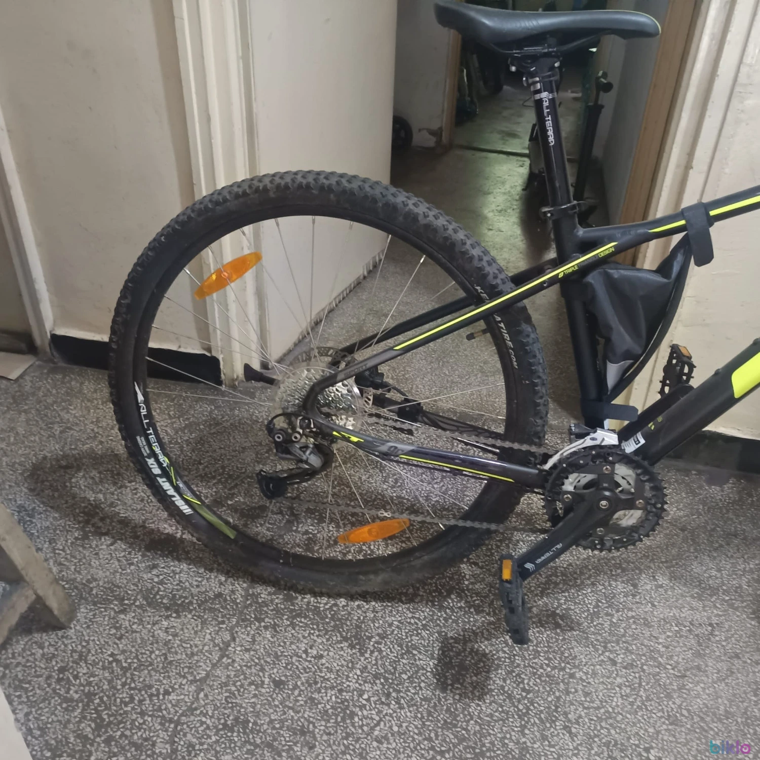 2. Bicicleta gt karakoram