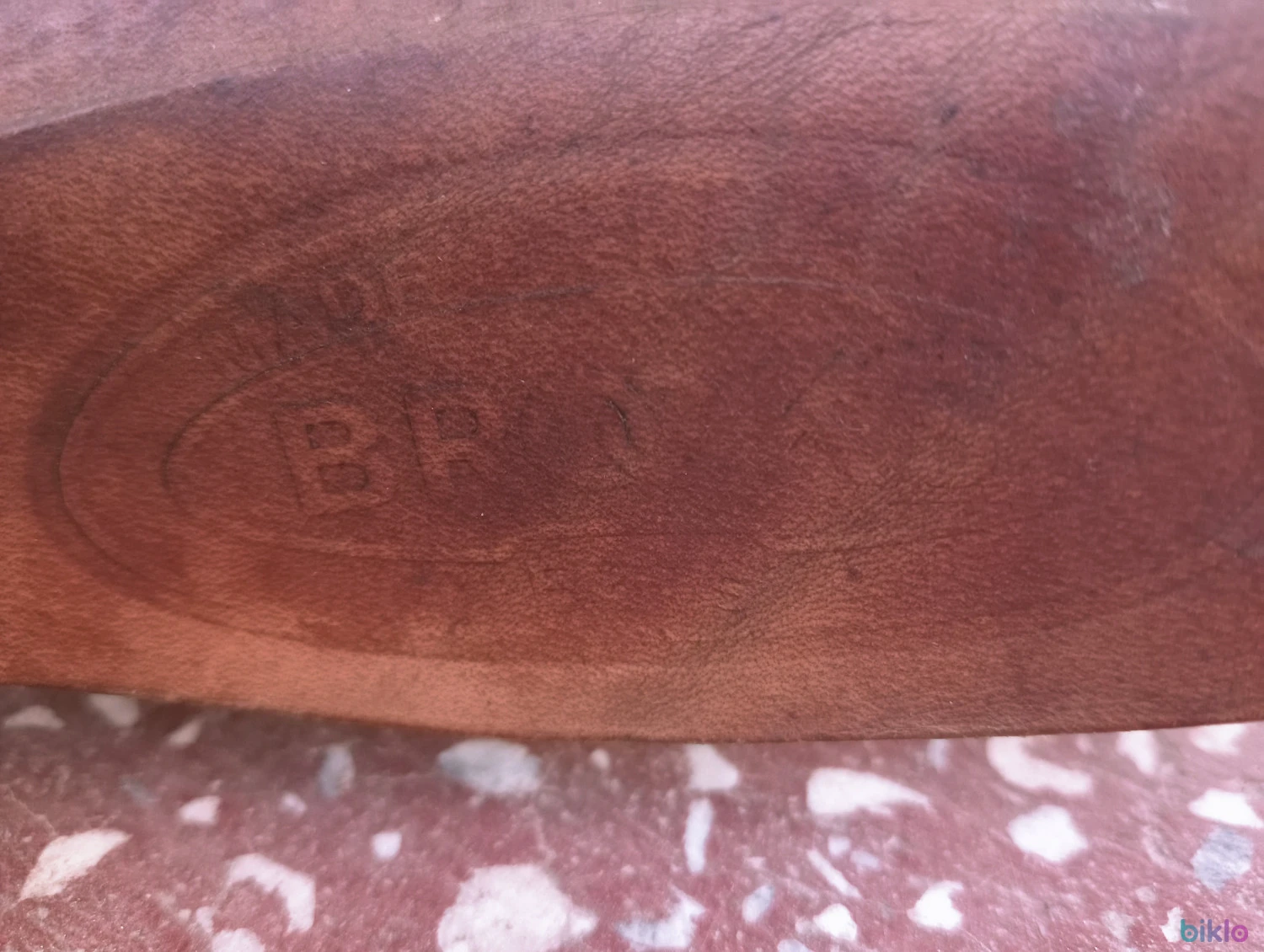 3. Sea vintage Brooks piele