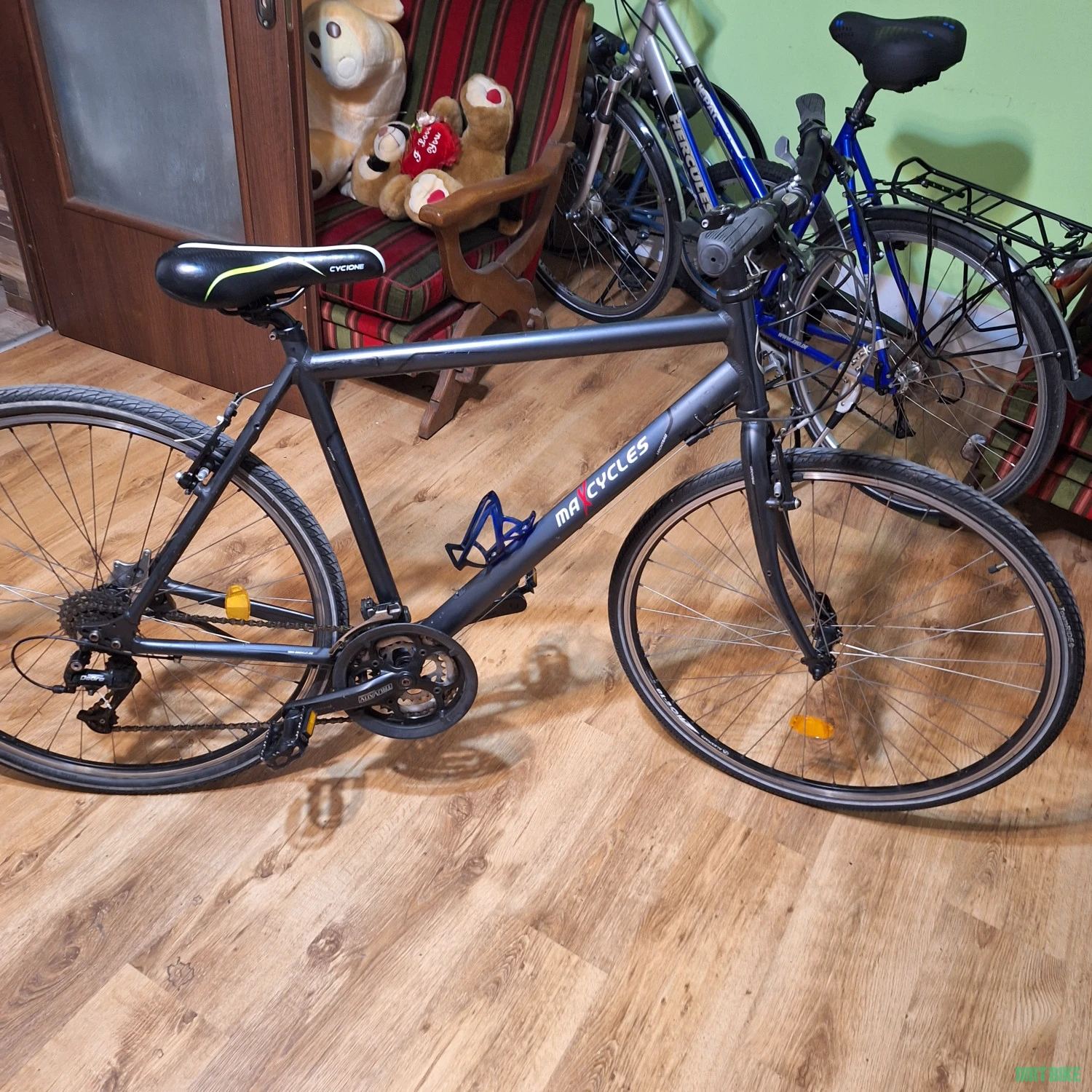 1. Bicicleta maXcycles pe 28 Deore