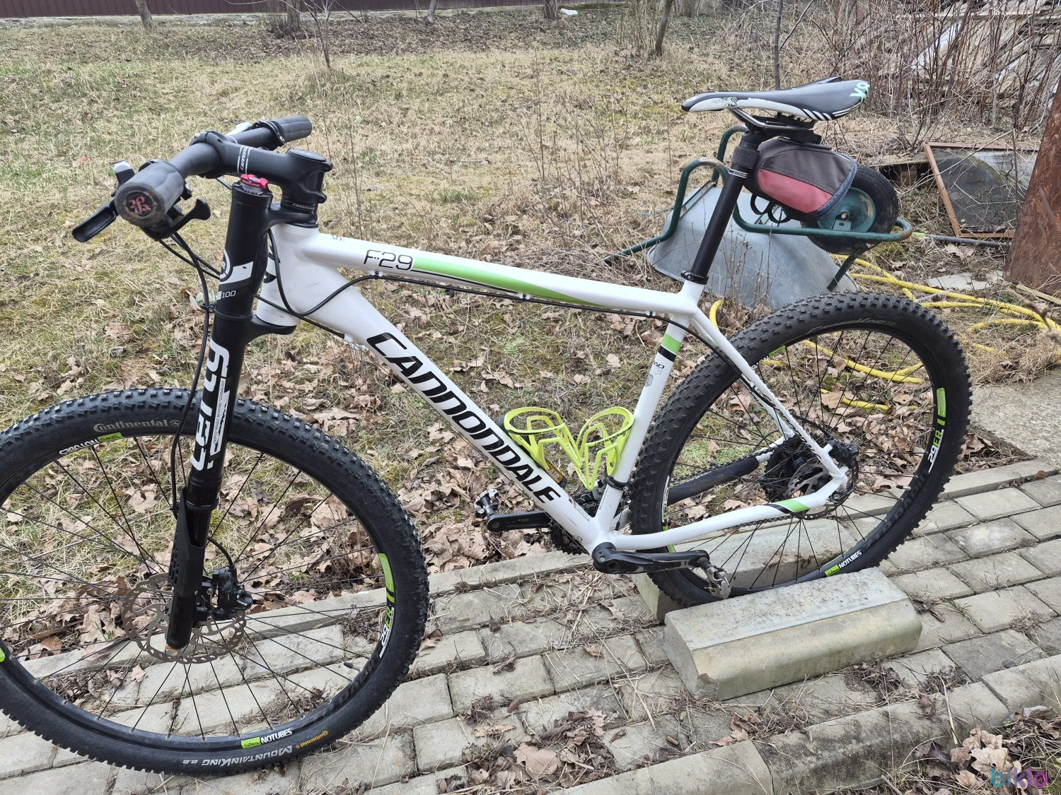 1. Vând Cannondale Lefty