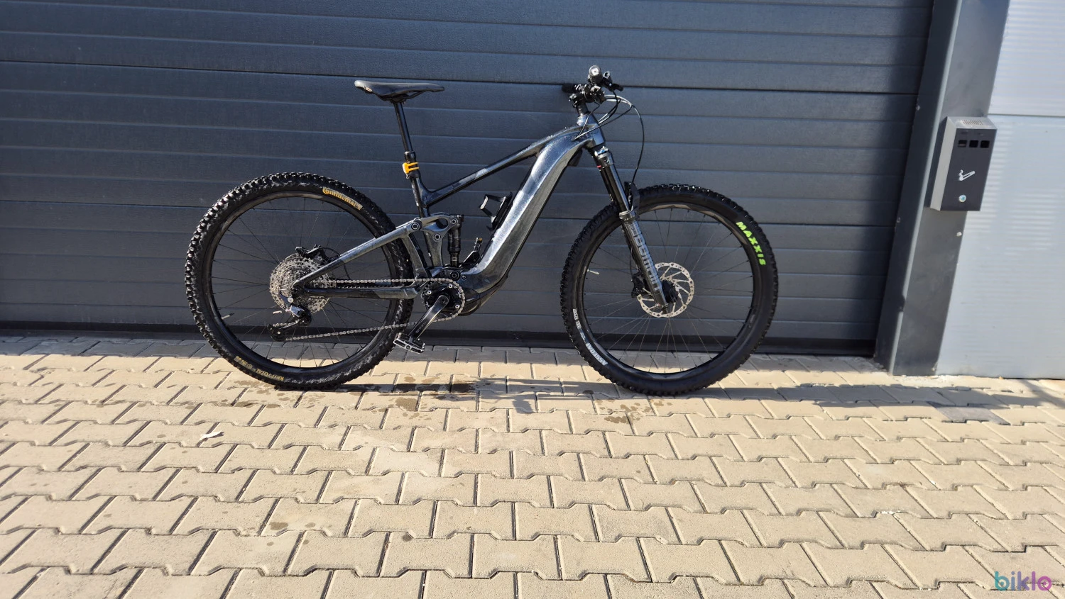 3. E-bike full suspension Giant Trance E x+3 2022