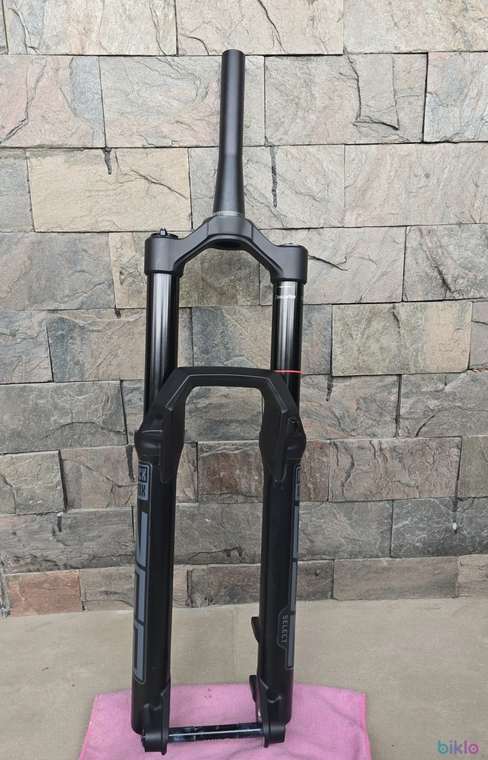 1. RockShox ZEB Select 170mm 29"