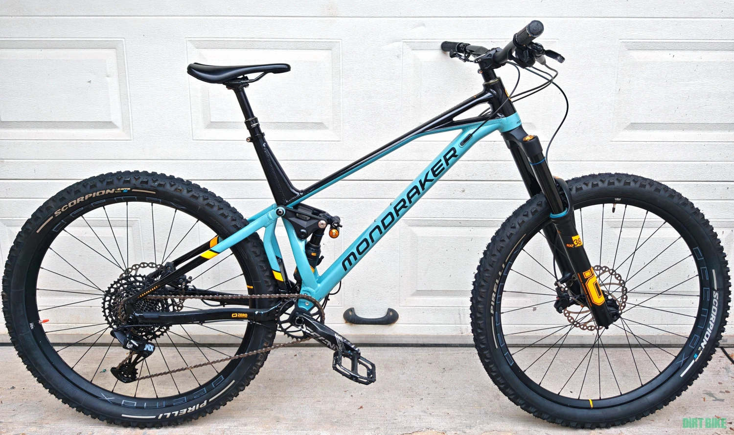 1. Mondraker Superfoxy R