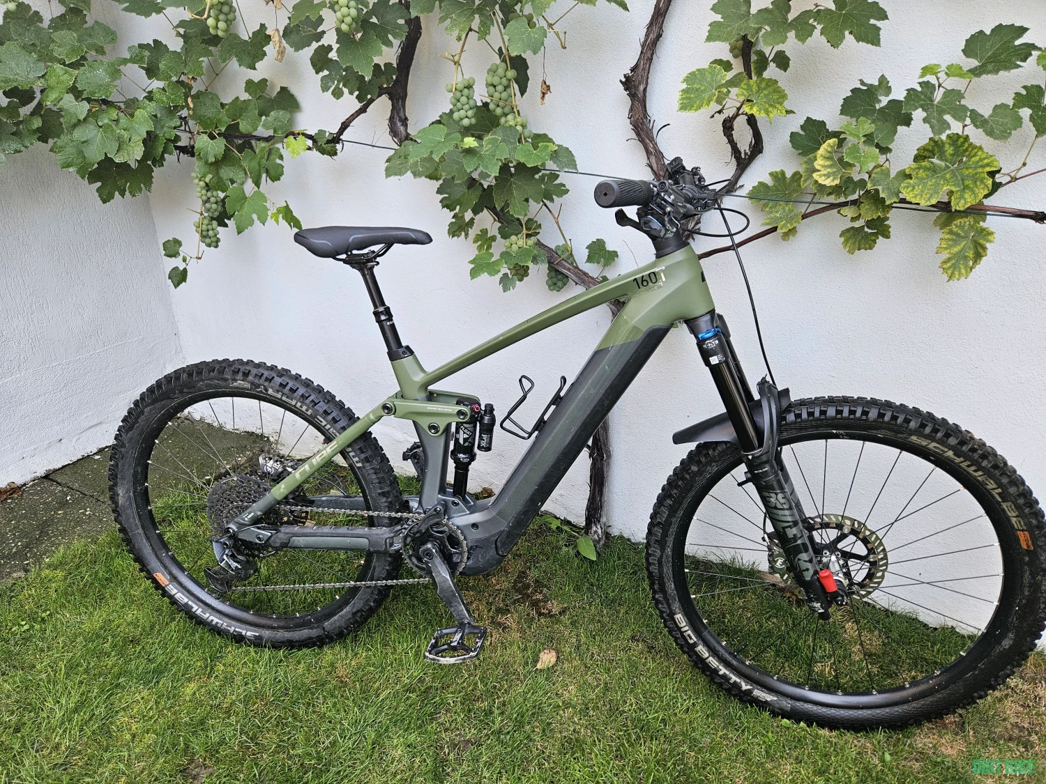 1. Ebike Cube Stereo 160 HPC 750 TM, M, 27.5"