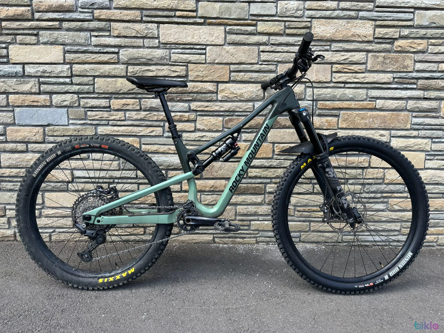 1. Rocky Mountain Altitude Carbon 70, mtb full suspension, mullet