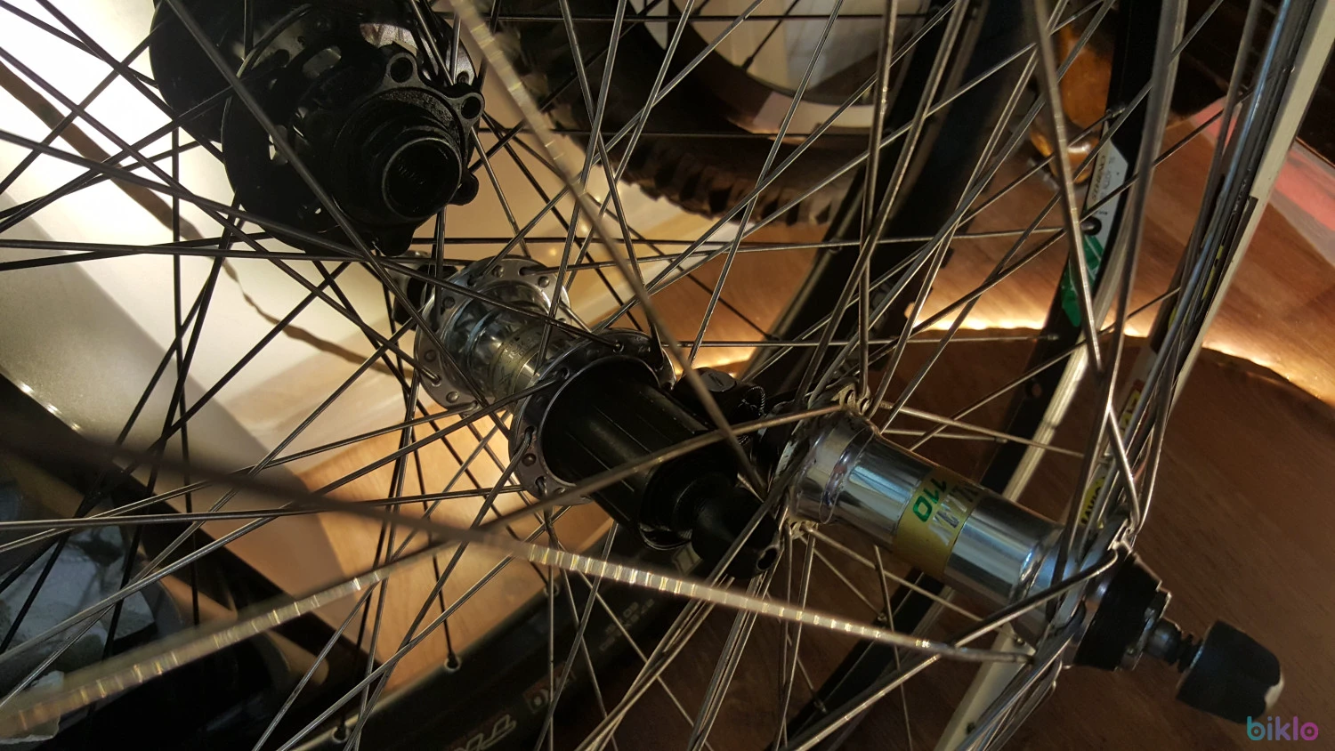 3. Deore XT Mavic 217 Campagnolo Stheno Roti 26