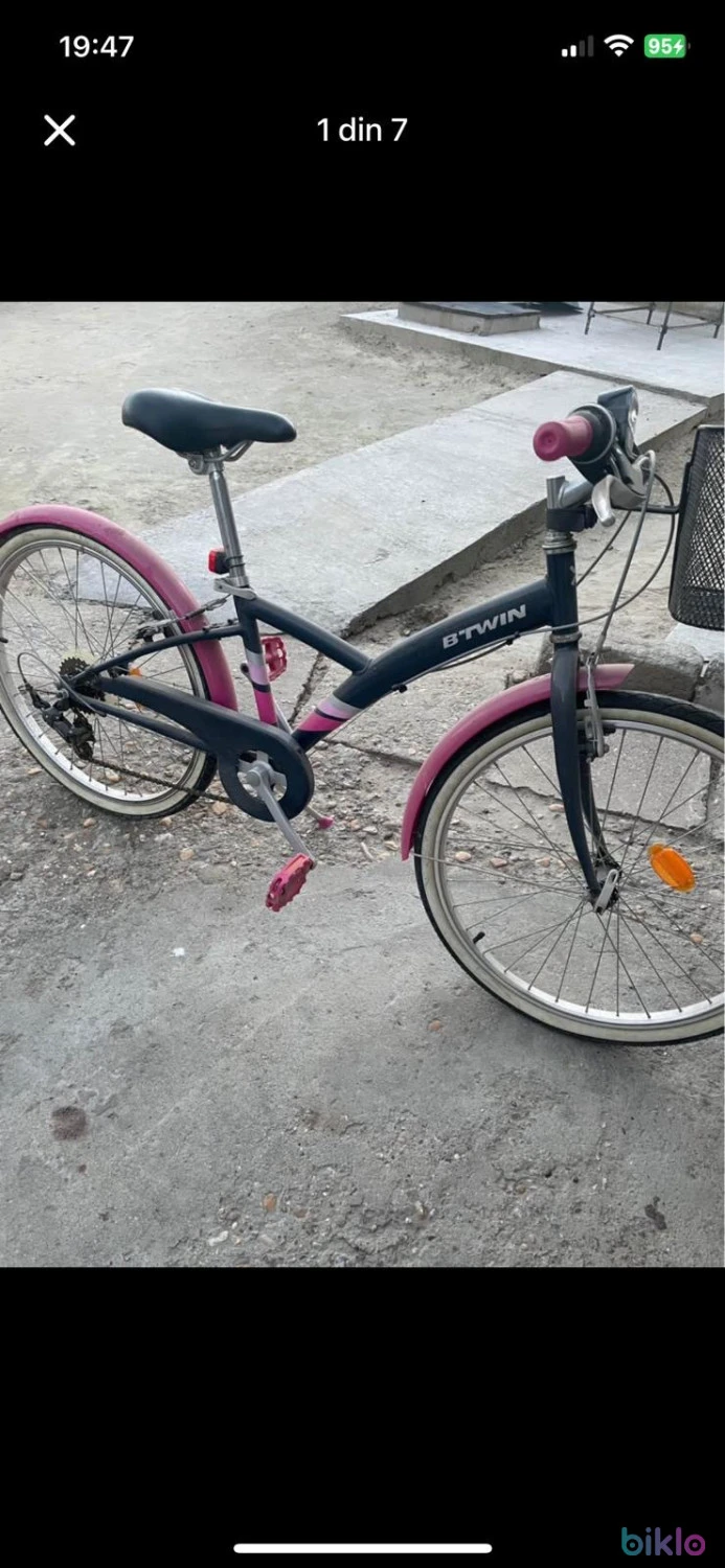 2. Vând bicicletă