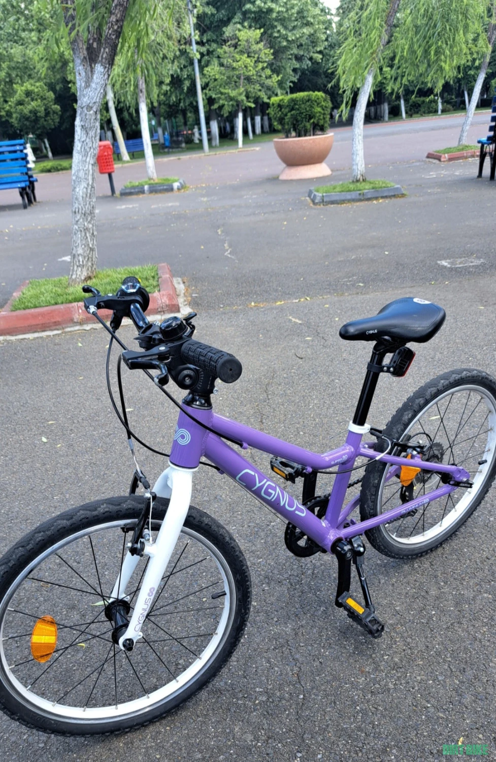 3. Vand Bicicleta Cygnus Super Light 20 - ca noua!