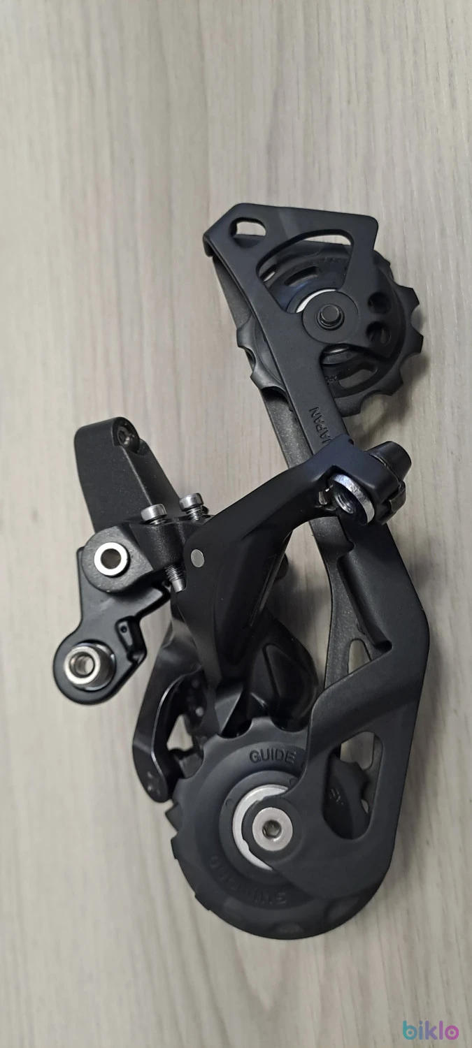 2. Schimbator spate Shimano Deore XT 11V . Nou