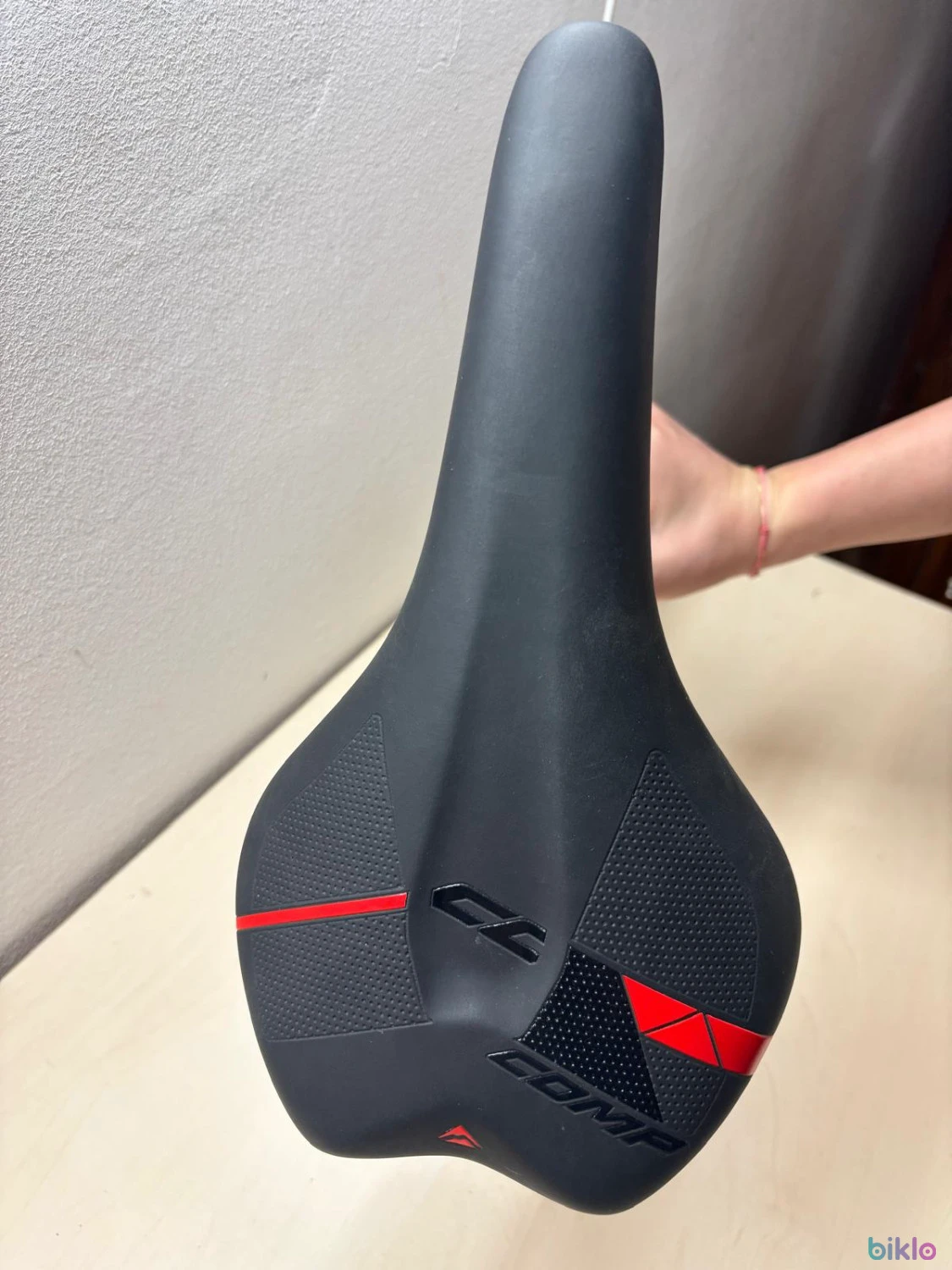 4. Tijă de șa MERIDA COMP CC + Șa MERIDA COMP SL RACE + MERIDA Mini Tool 12 in 1