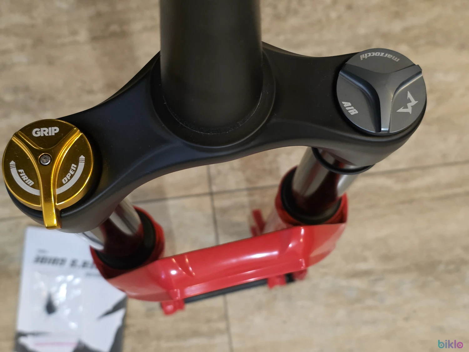 2. Marzocchi Bomber Z1 furca 29" Boost Tapered 150mm