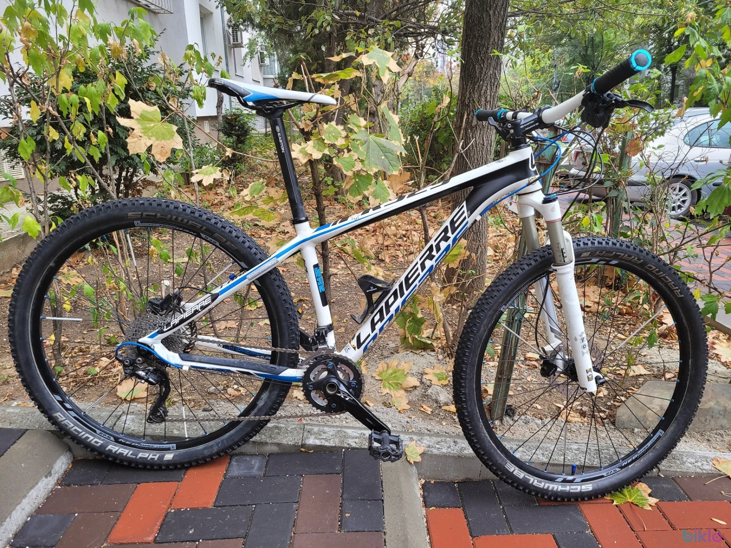 1. Bicicleta LaPierre IPR 329 (roti de 27.5 inch)