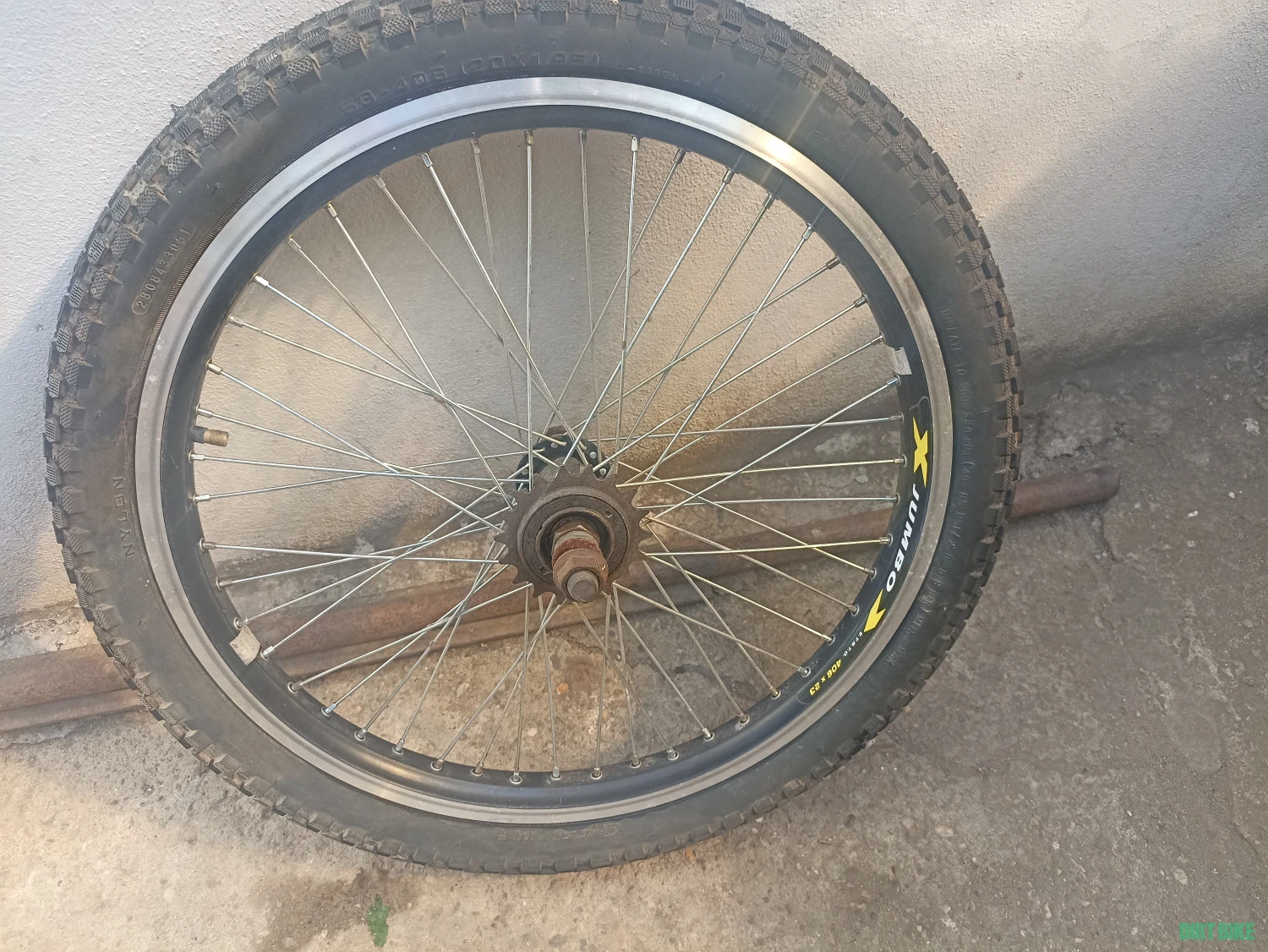 1. Roata BMX 20'' butuc cu rulmenti ax gros