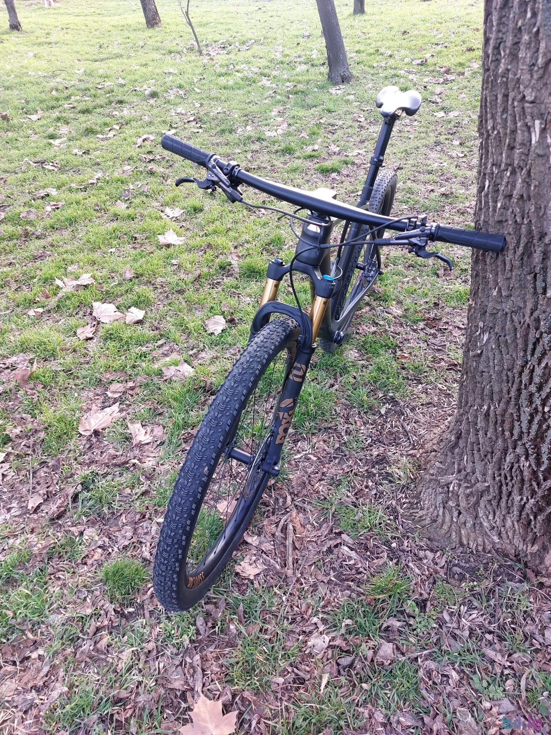 4. Canyon Exceed CF SLX 9