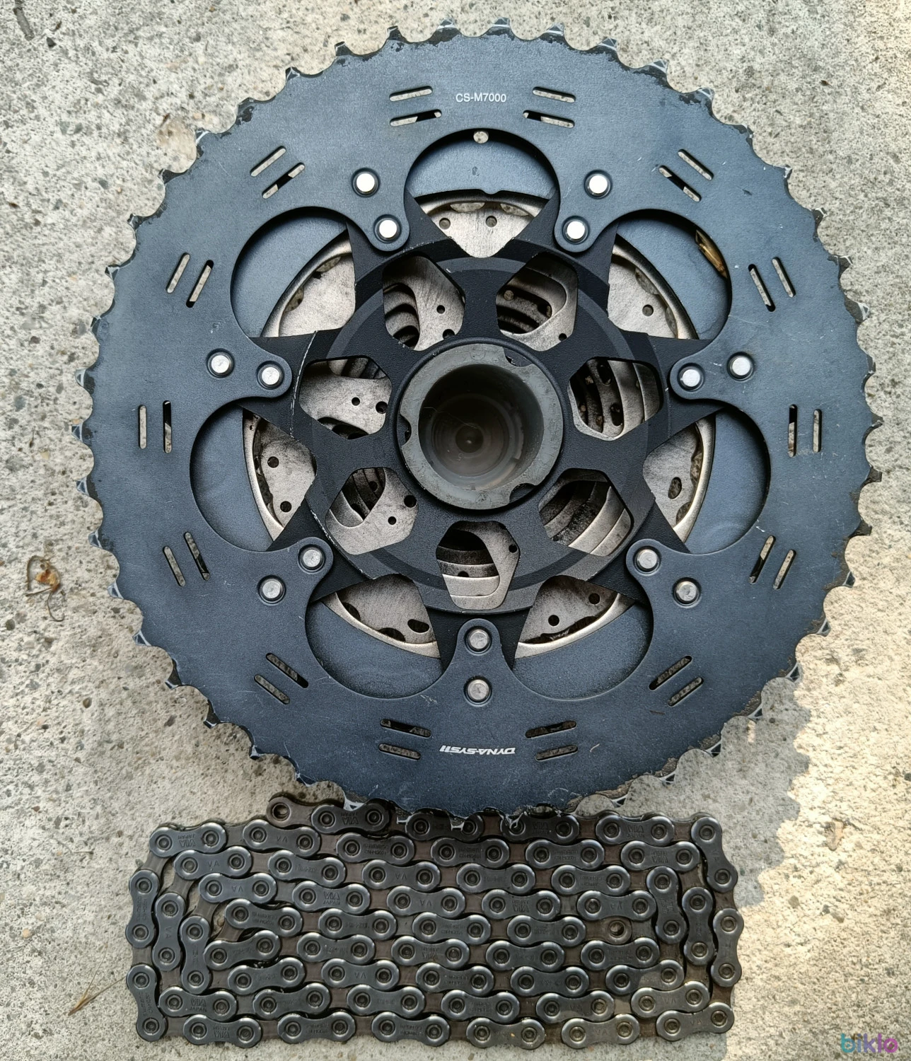5. Set caseta pinioane + lant Shimano Slx M7000 11-46d. 11v
