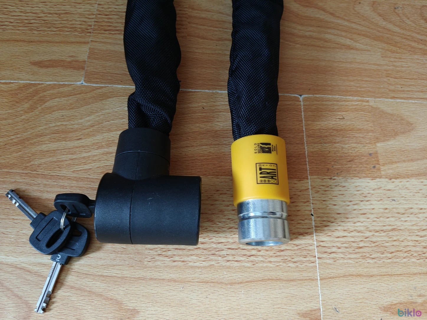 3. 1.Antifurt bicicletă ELOPS lanț 920 L ART3, 2.Antifurt ABUS Tresor 1385/110 (Super Ofertă).