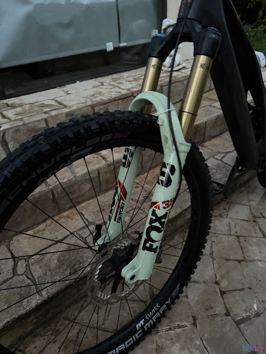 5. Unno Dash Carbon 2024 – XX1 AXS | Fox Factory Kashima | XTR