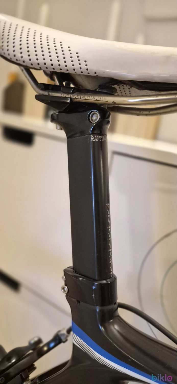 10. Cursieră Giant TCR 2, carbon, L