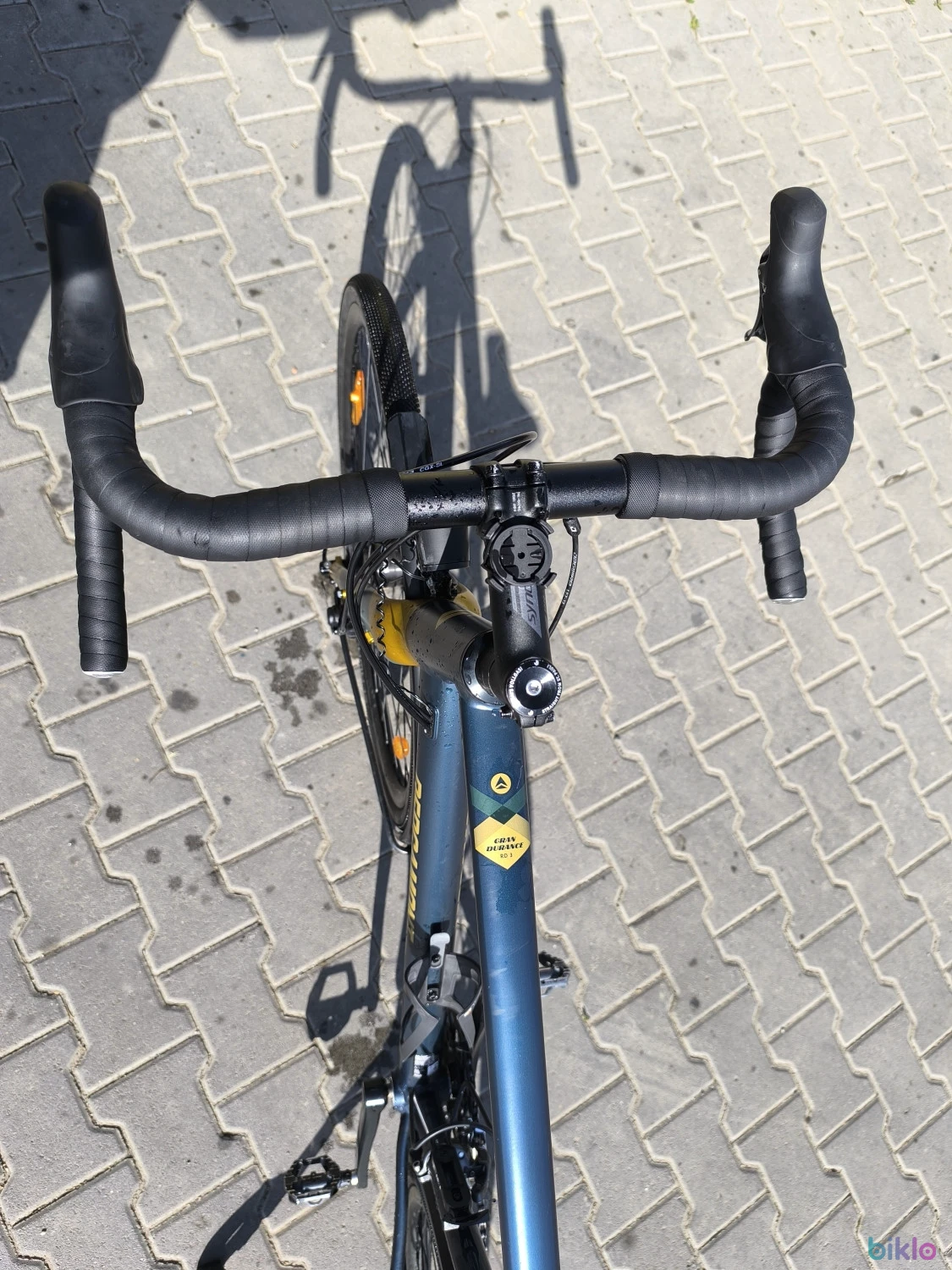 3. Bicicletă Gravel/All-Road Bergamont Grandurance RD 3 (Mărime XL) + Kit Accesorii Complet