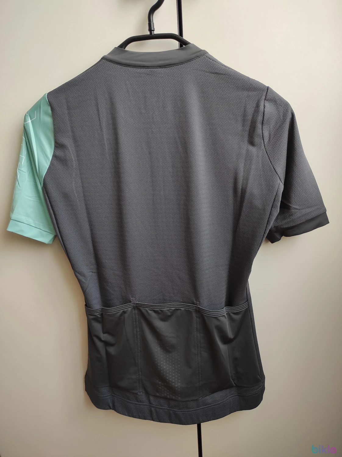 4. Tricou dama Mavic Essential Carbon/Mint marimea S, nou