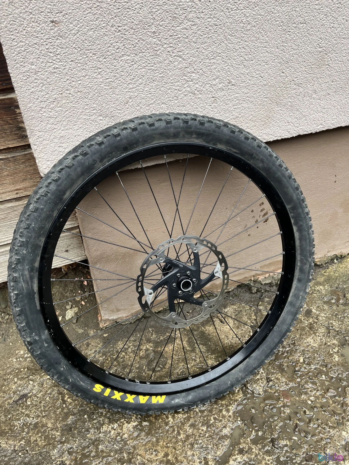 1. Roata fata Roval dh