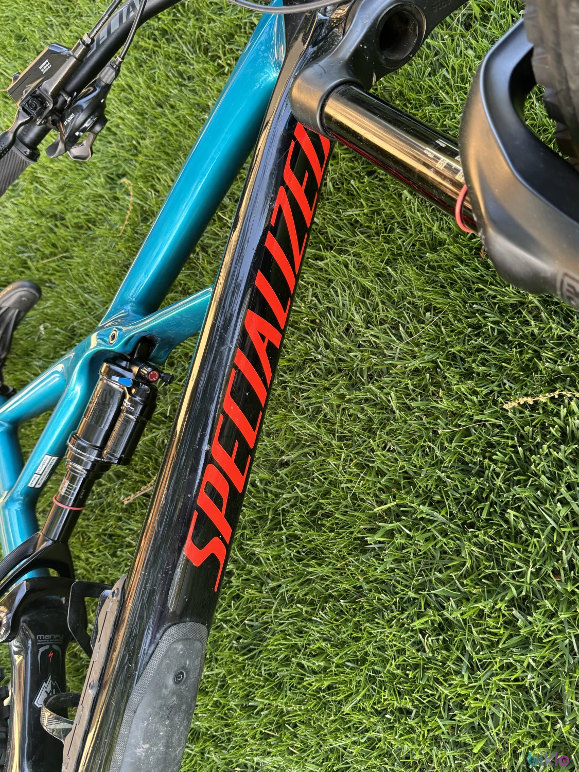 7. SPECIALIZED Enduro Elite Carbon 650b, XL