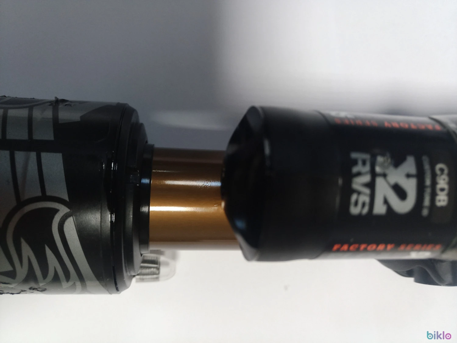 5. Vand shock Fox FLOAT X2 factory, trunnion 225x75mm