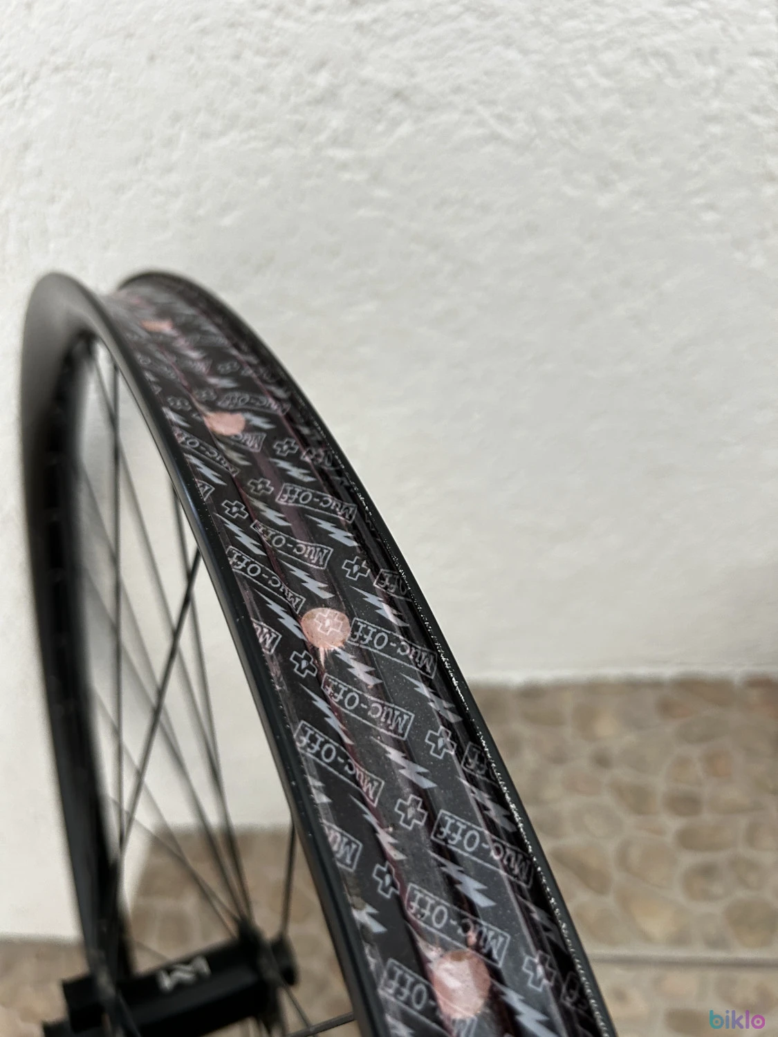 4. Roata fata Downhill 29" - Newman Performance 30 (20x110 mm), Tubeless