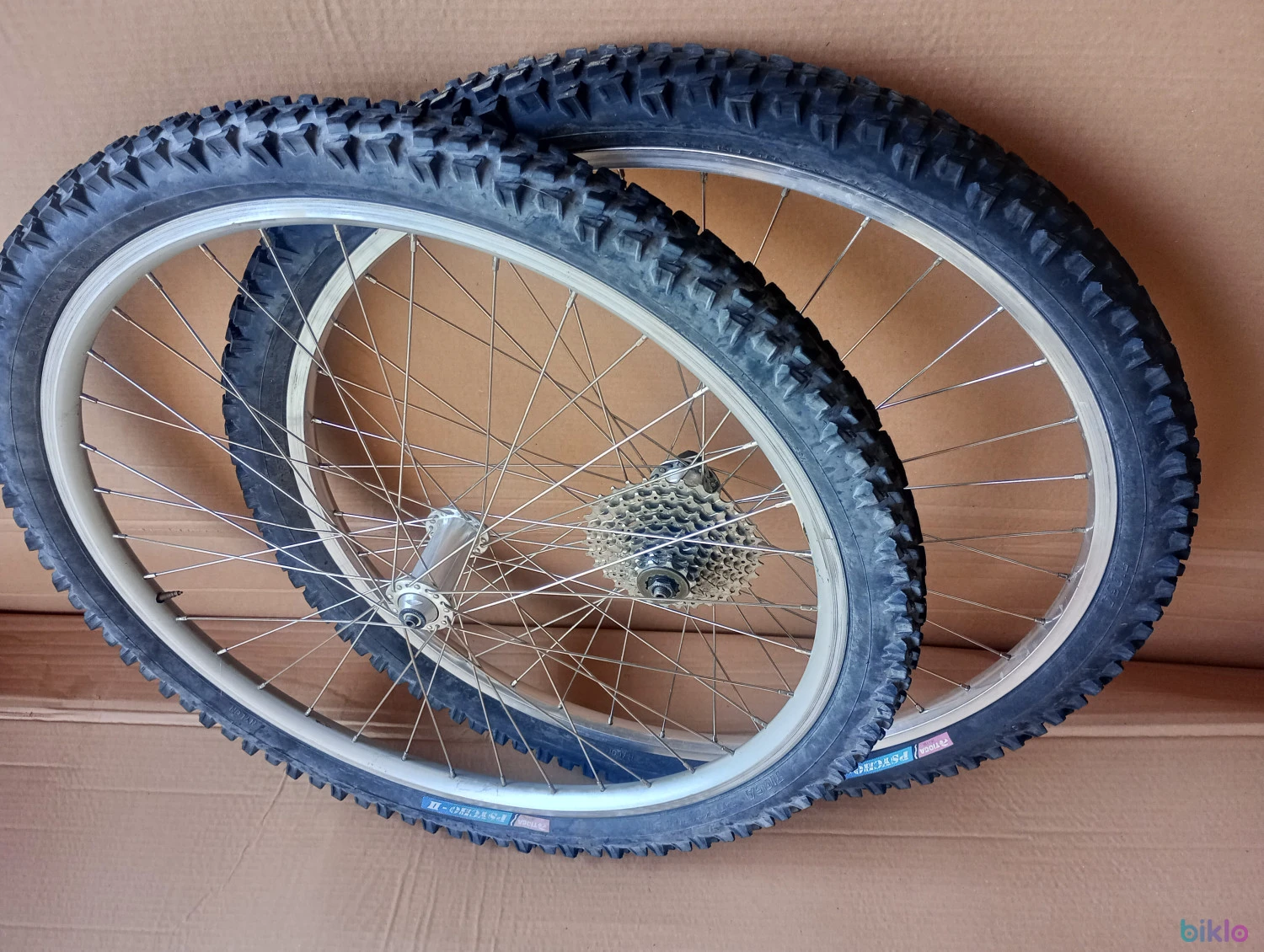 1. Set complet v-brake 8-9