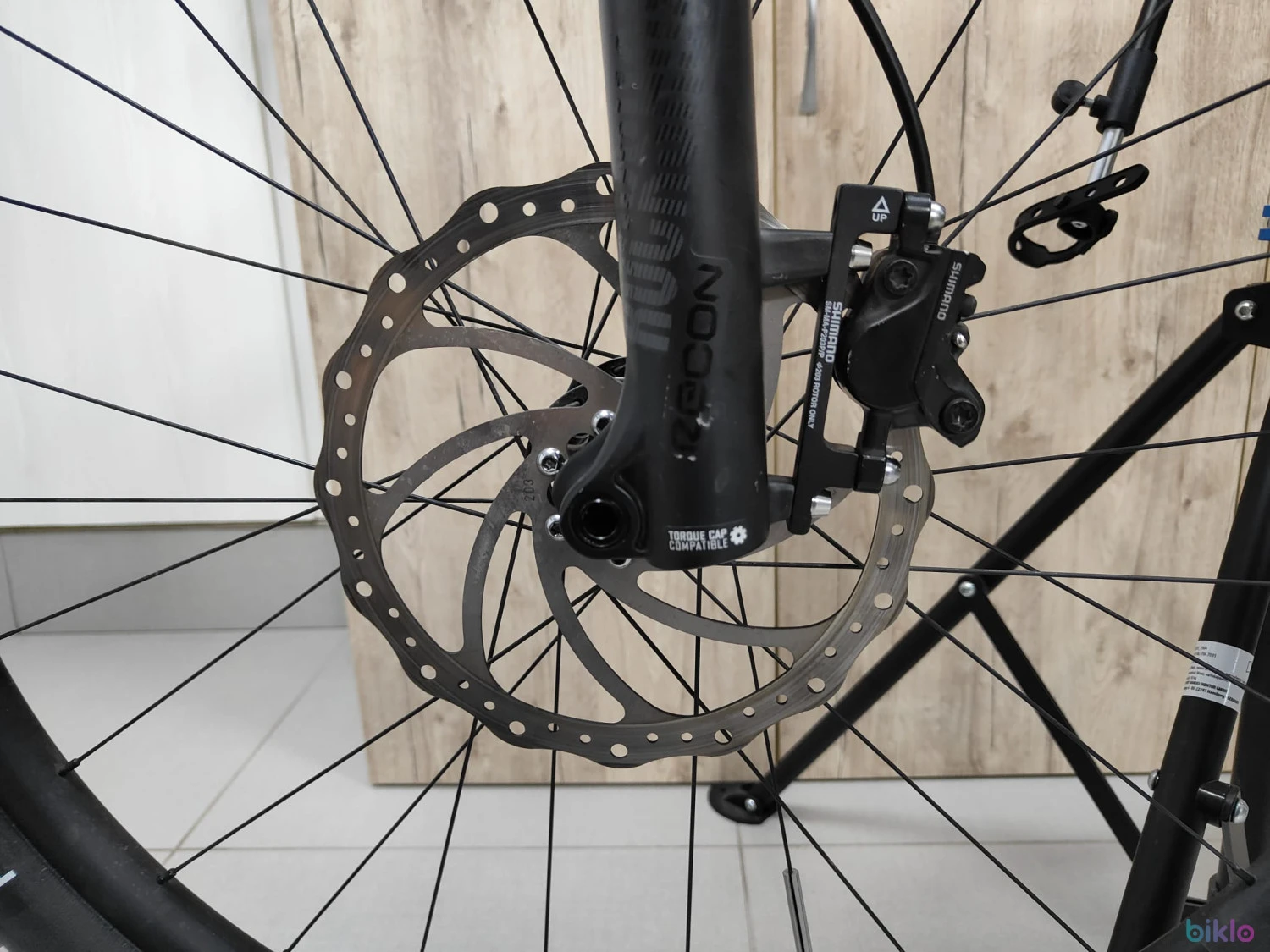 7. Bicicleta electrica Giant Fathom E+ 2 29, negru , baterie giant energypak 500 wh