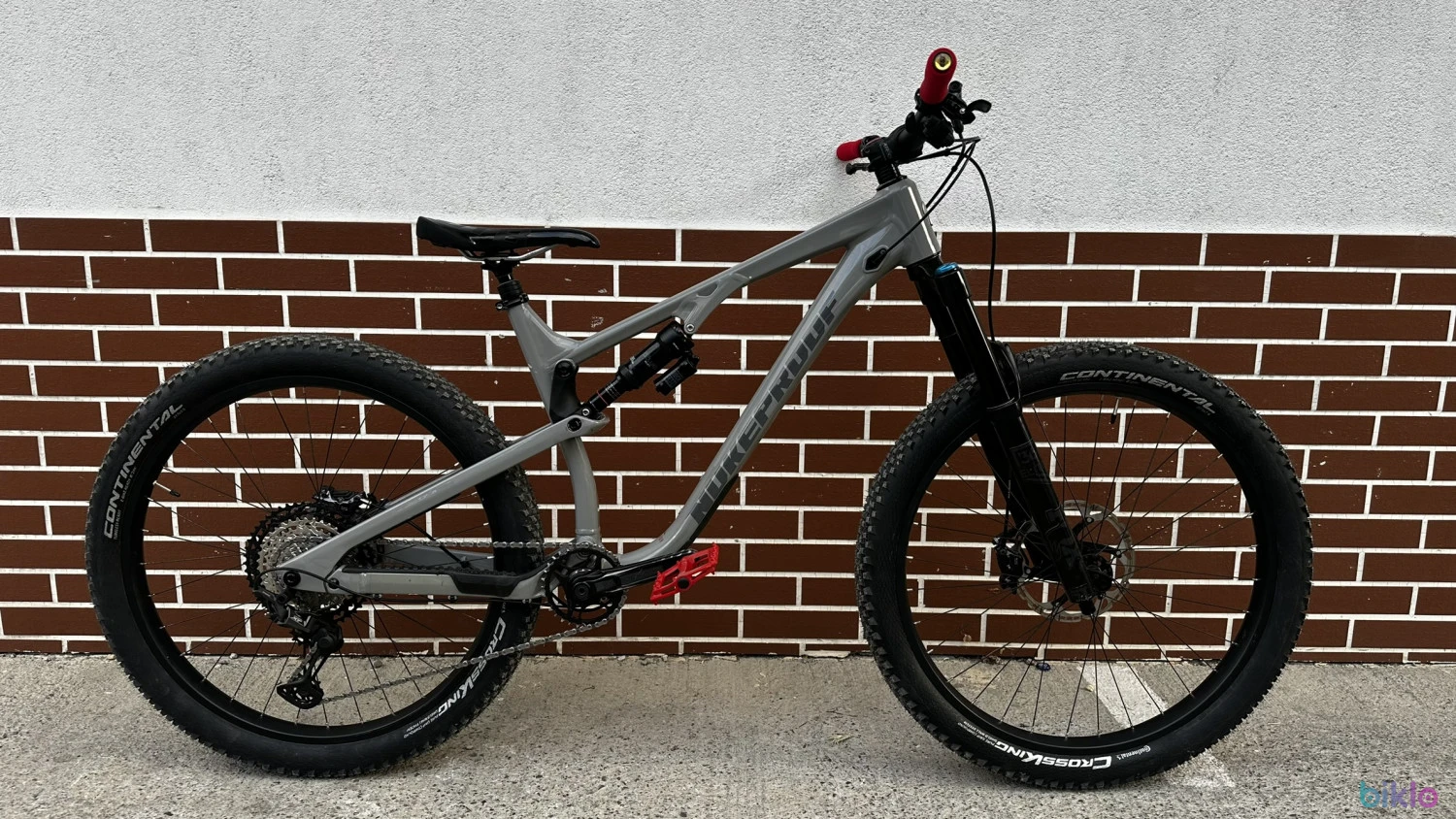1. Nukeproof Enduro 170mm All Mountain aggresive bicicleta MTB L Fox XT