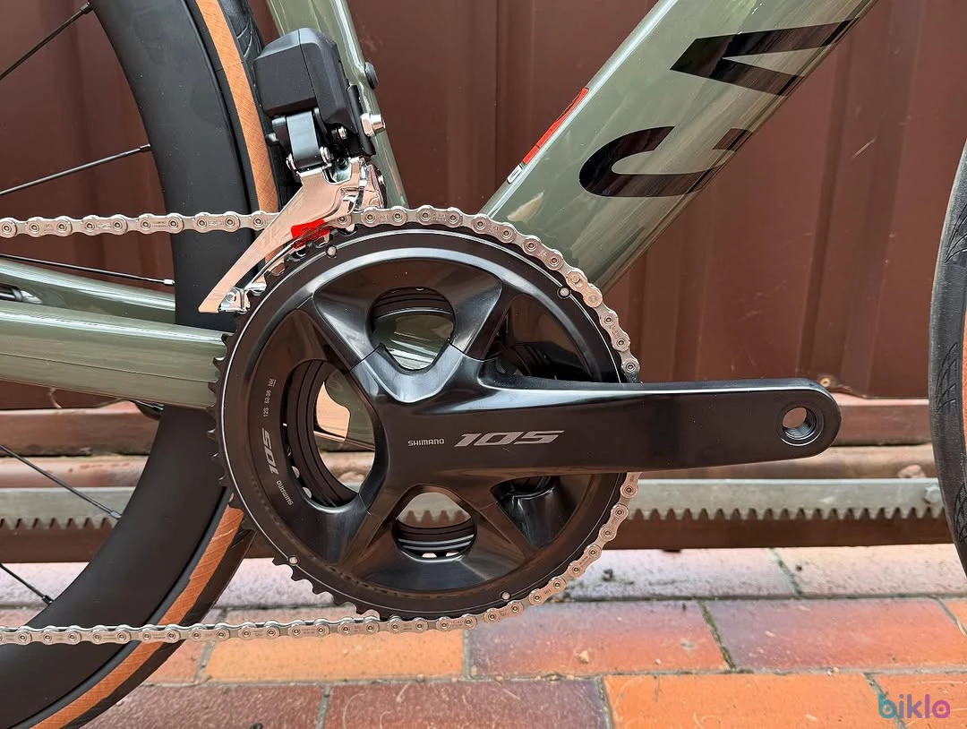 3. 2025 Canyon Aeroad CF SLX 7 di2