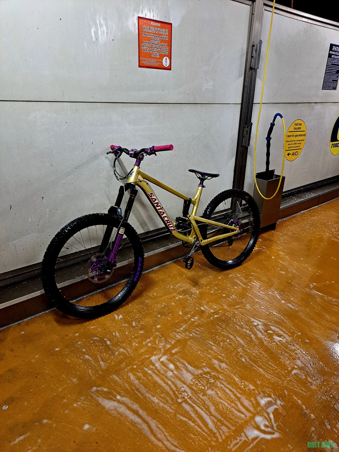 1. Santa cruz Nomad al 4 custnom