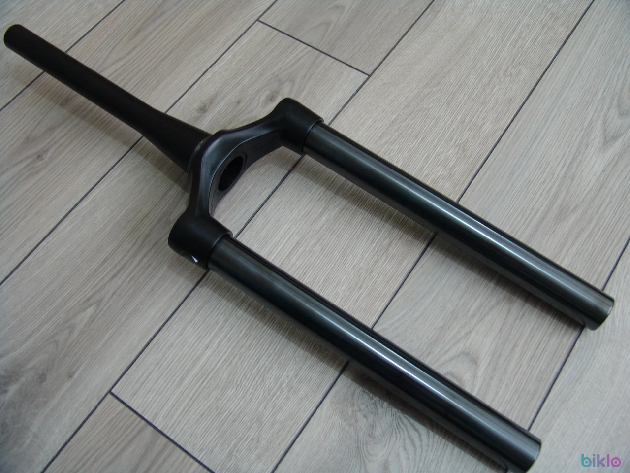 2. Piese furci RockShox 35 silver