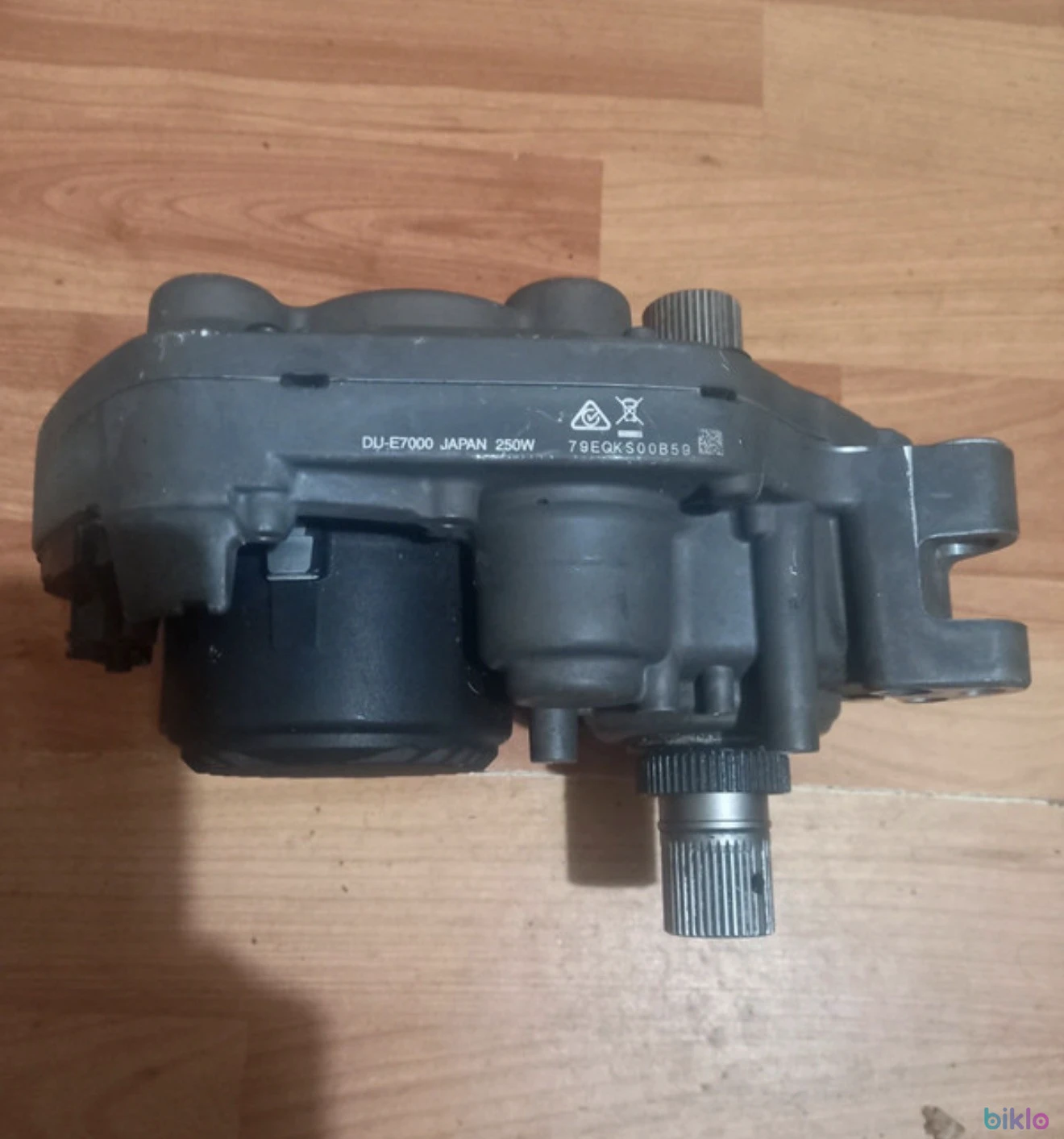 2. Motor Shimano DU E-7000