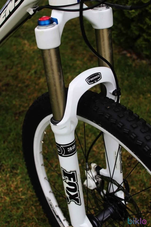 3. Bicicleta Stevens Full Suspension 26 "