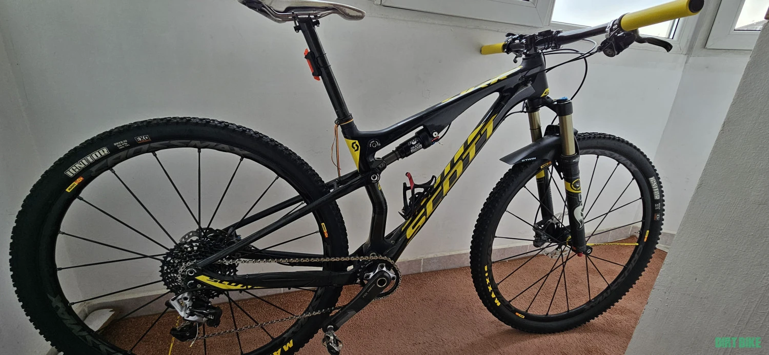 1. MTB Scott Spark 900 RC - full suspension, carbon, xx1