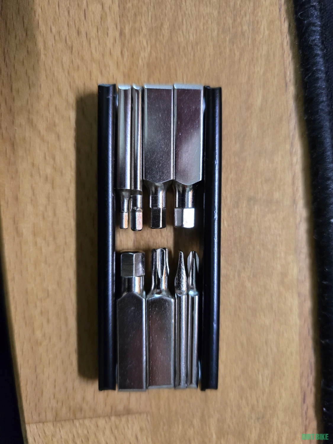 1. Multitool 8 in 1