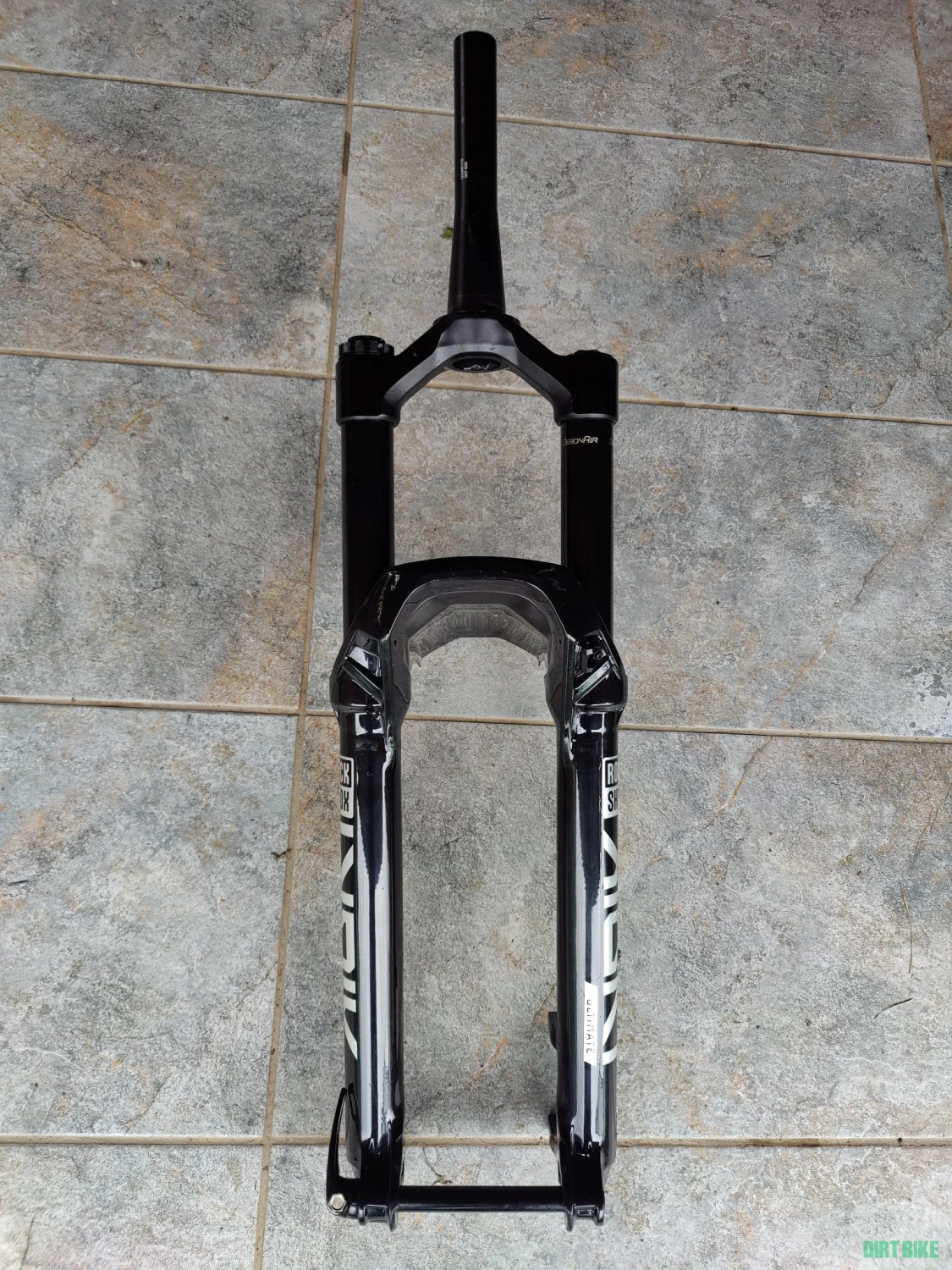 1. Vand RockShox Lyrik Ultimate Charger 3.1 RC2 29" DebonAir+ ButterCups 160mm