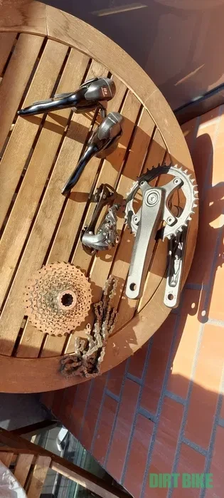 1. Transmisie 1x8 Microshift/shimano