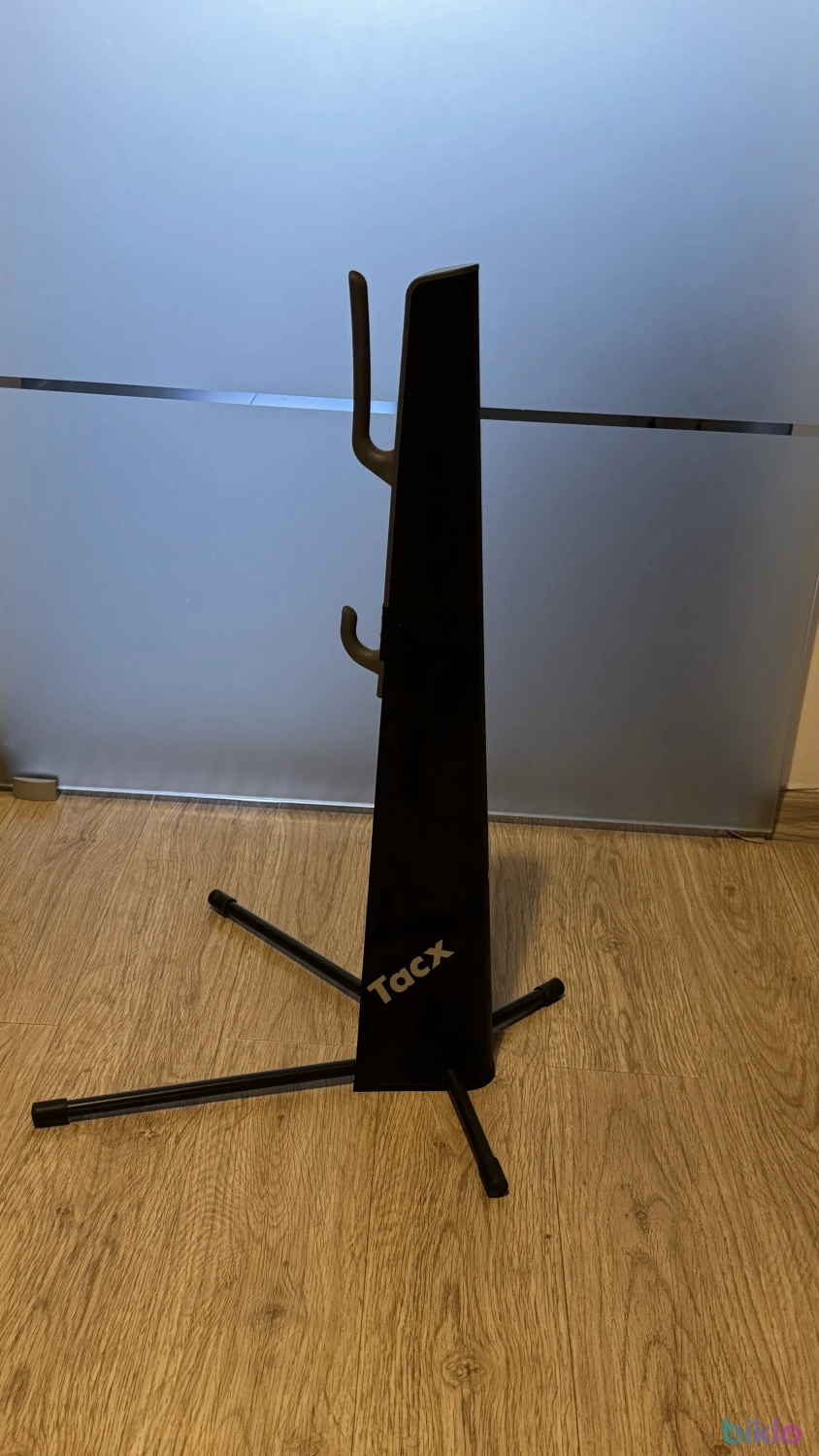 3. Suport bicicleta TACX