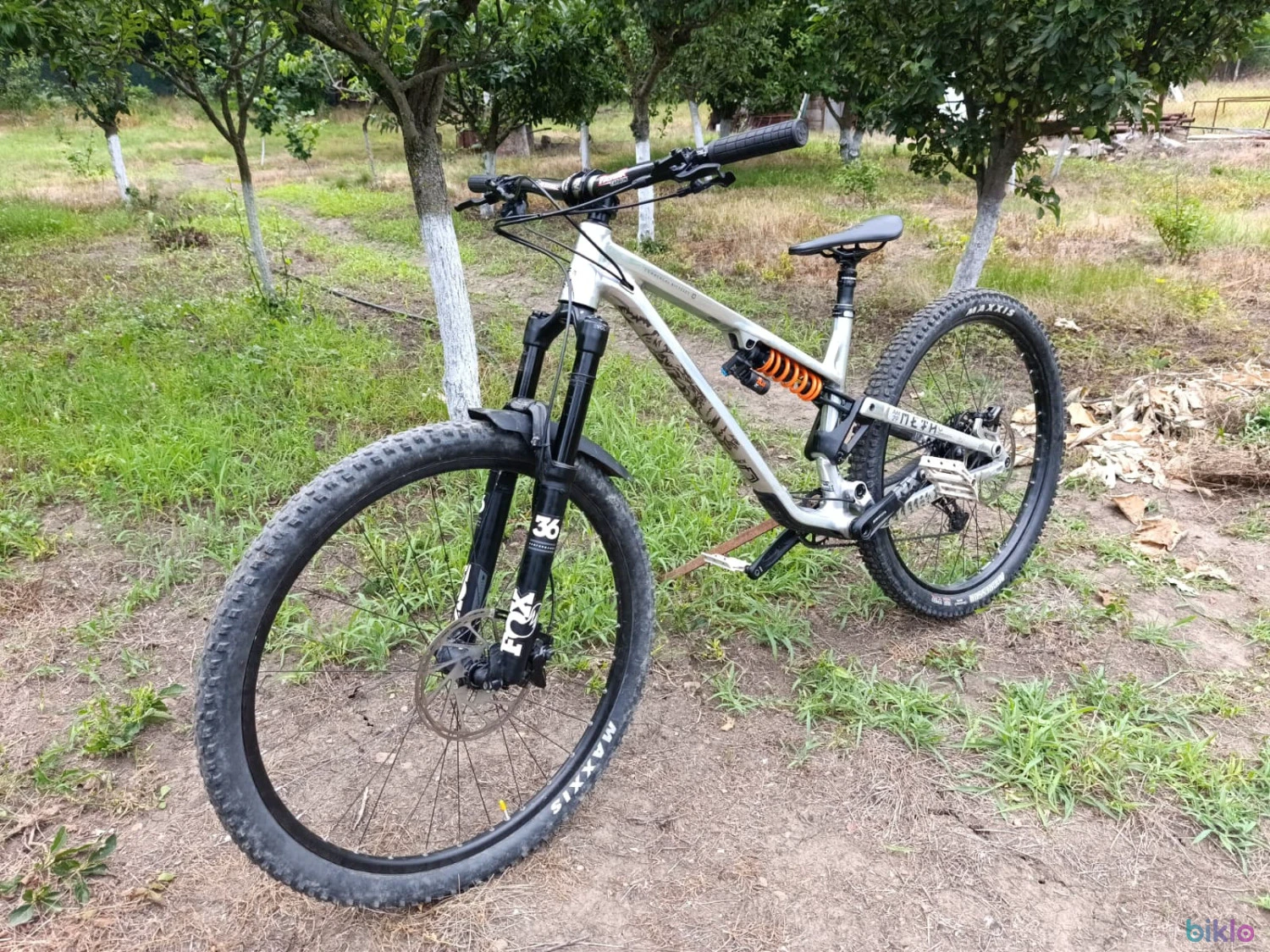 2. Commencal Meta AM 29