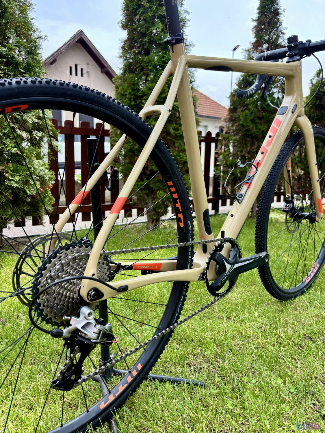 3. Fuji Jari Gravel