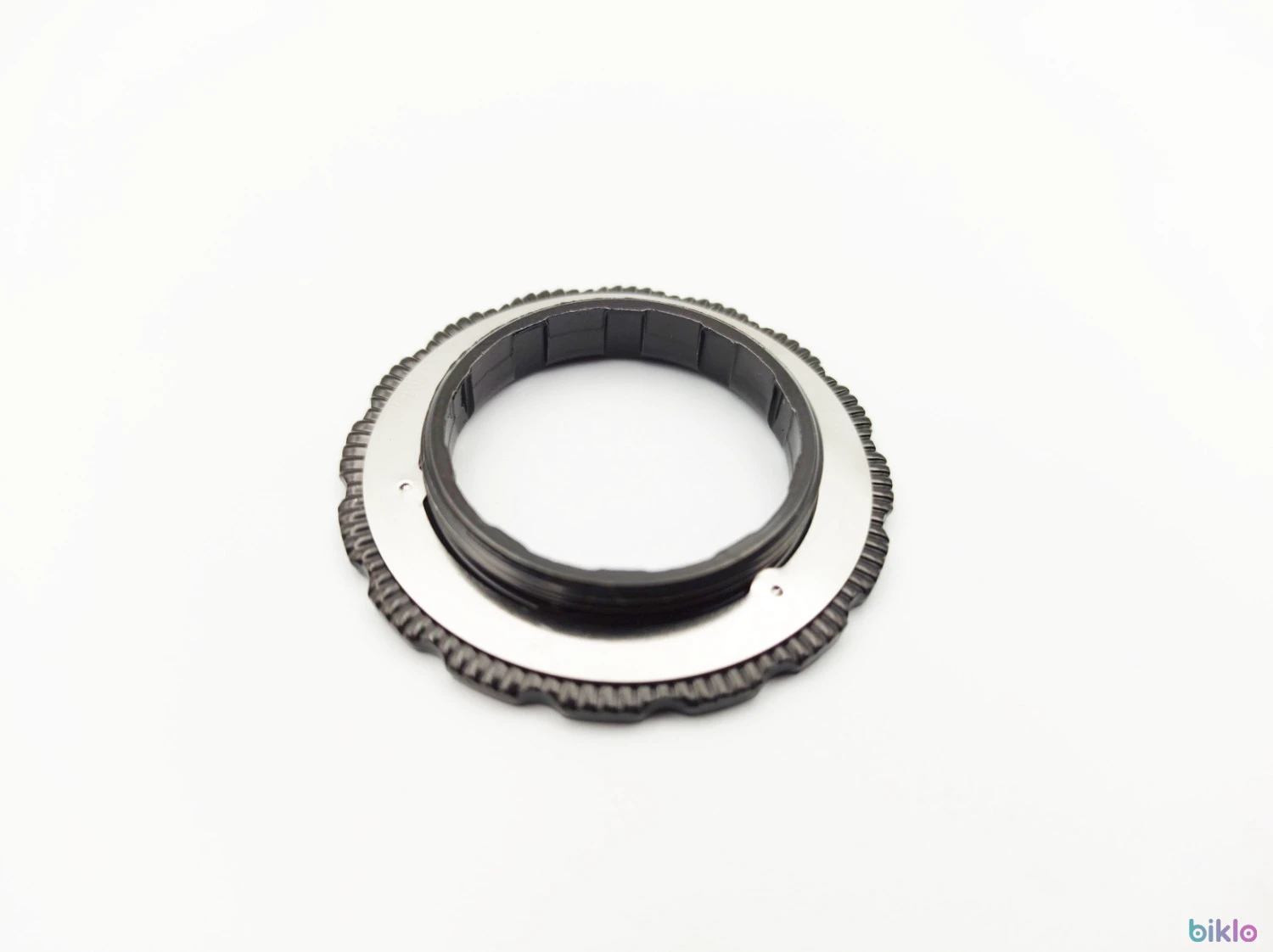 6. Rotor/Disc frana Shimano Deore SM-RT64 203mm, Center Lock, nou
