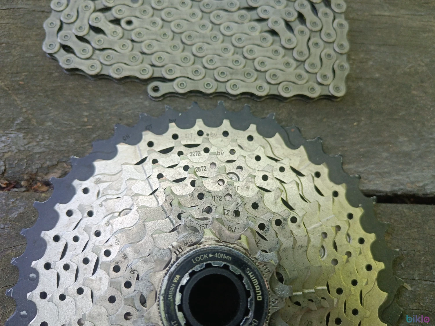 7. Groupset Shimano Deore M6000