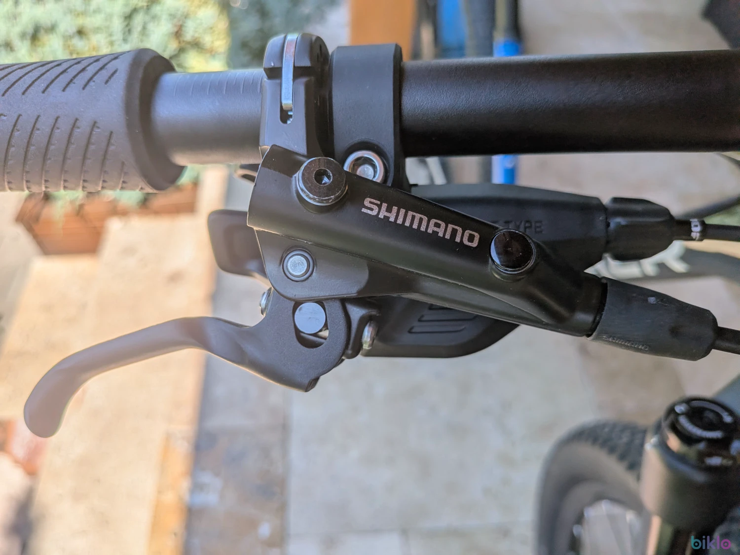 1. Set frane Shimano MT501 cu 2 pistoane