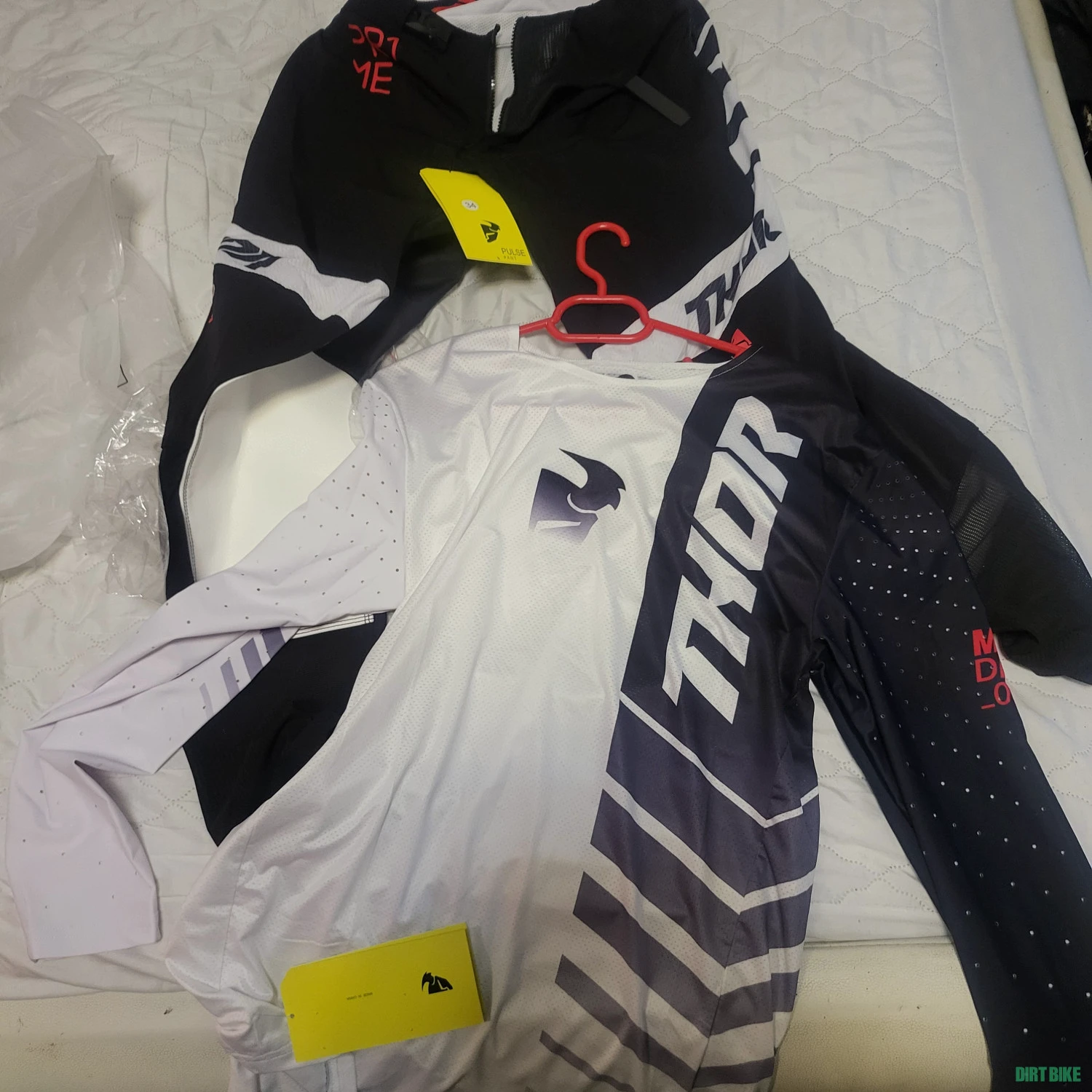 9. Echipament motocross Thor 2025 respirabil ,marime34 L..Constructie performanta